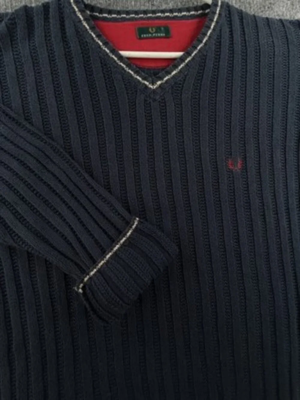 Fred Perry Heavyweight Large Logo V-Neck Blue Men Pullover Sweater Cotton Knit